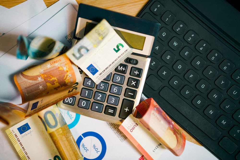 Fiscalité et taxes de séjour à Cannes